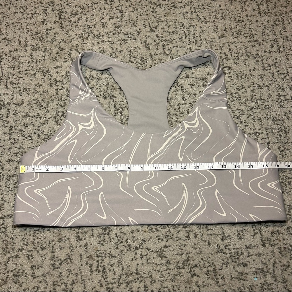 Old Navy Active Powersoft Medium Support Go-Dry G… - image 5